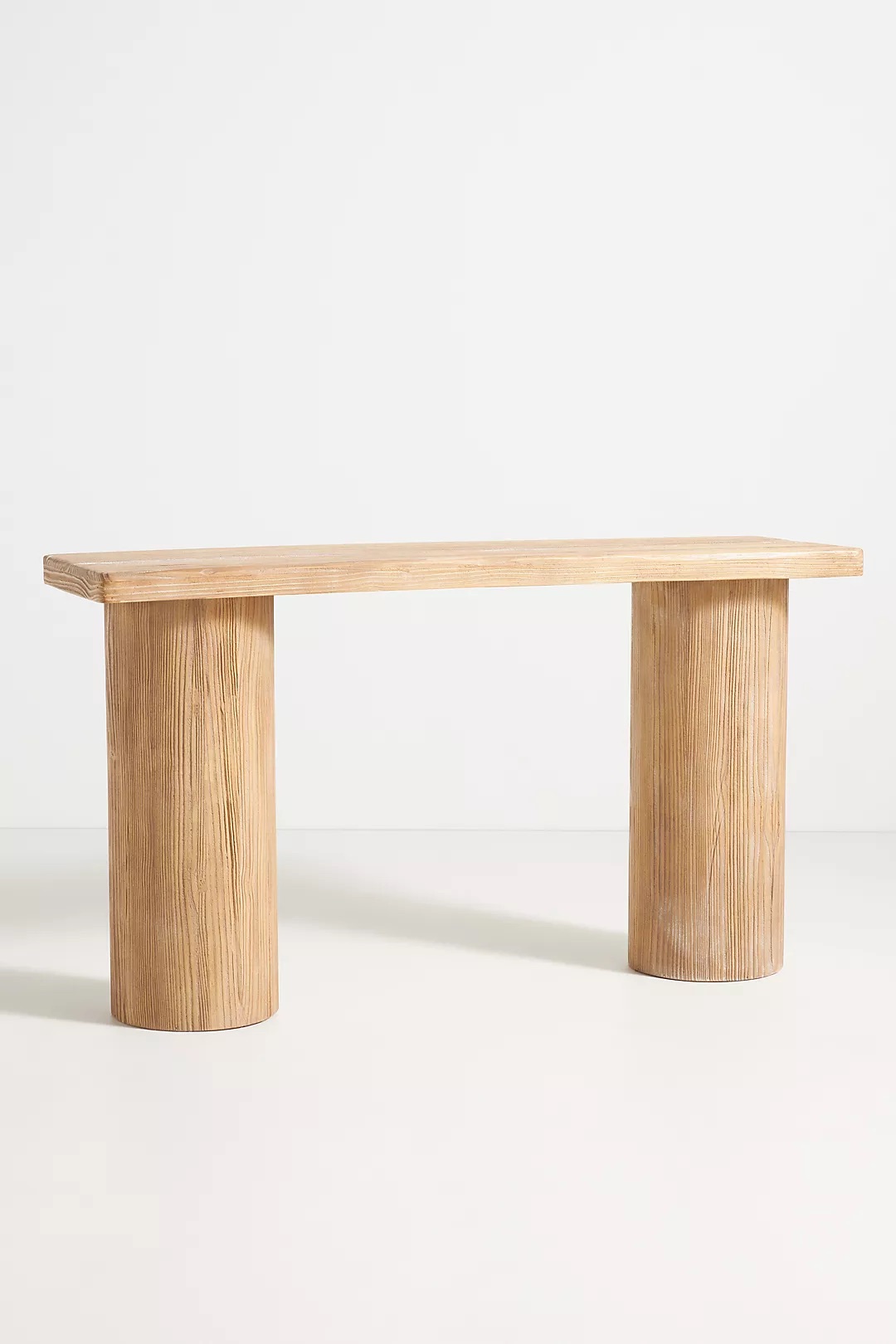 talent design, masif ahşap dresuar, doğal ahşap konsol, torna ayaklı dresuar, İskandinav tasarım dresuar, minimalist ahşap mobilya, modern dresuar tasarımı, rustik doğal ahşap dresuar, şık oturma odası konsolu, el yapımı ahşap dresuar, doğal cilalı ahşap masa, sade ve zarif dresuar, masif ayaklı mobilya, estetik iç mekan mobilyası, ahşap dekoratif dresuar, ergonomik dresuar tasarımı