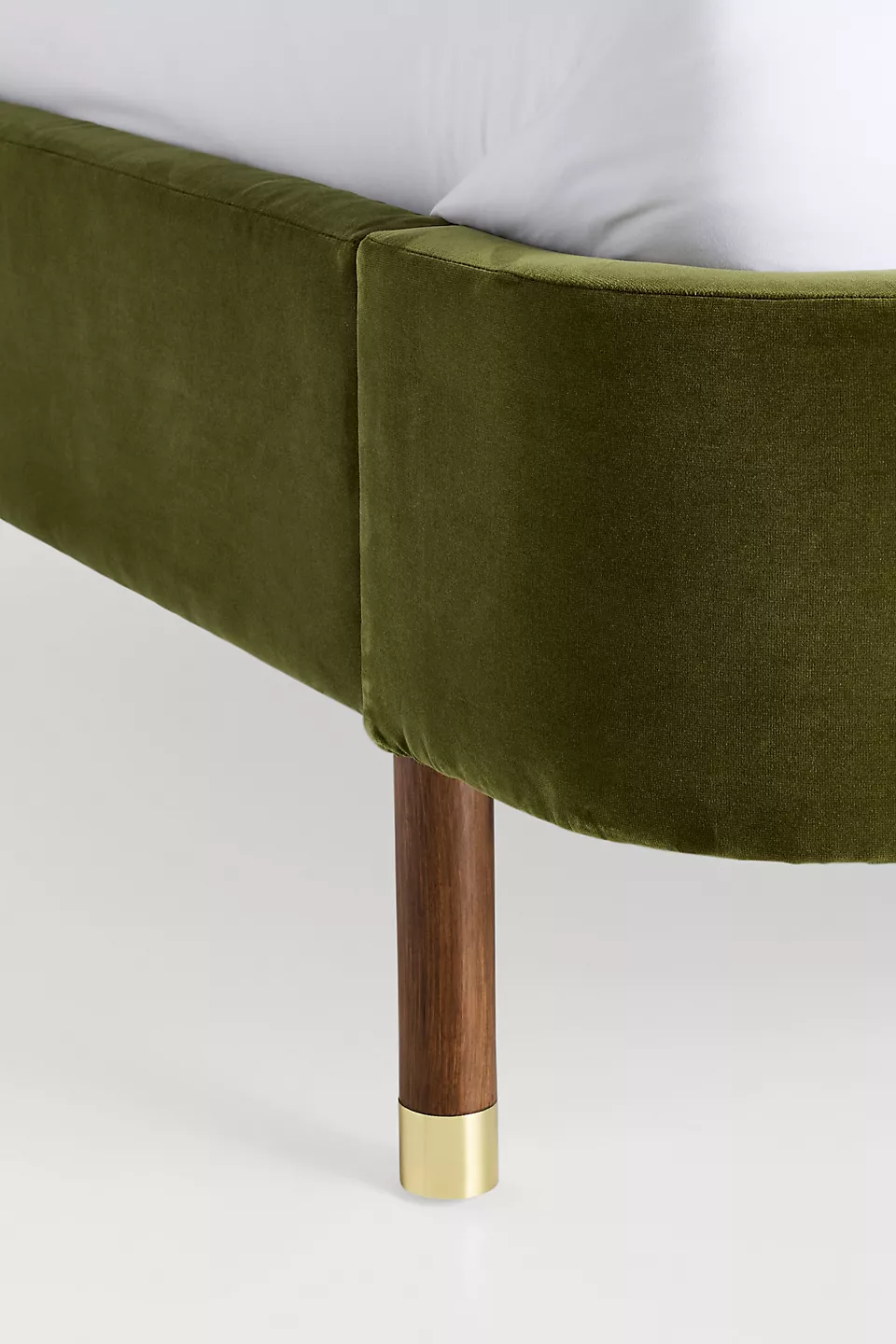 karyola, özel üretim karyola, hasır rattan karyola, masif ahşap karyola, modern karyola, özel ölçü karyola, sipariş mobilya karyola, ısmarlama mobilya karyola, lüks karyola, yatak odası mobilyası