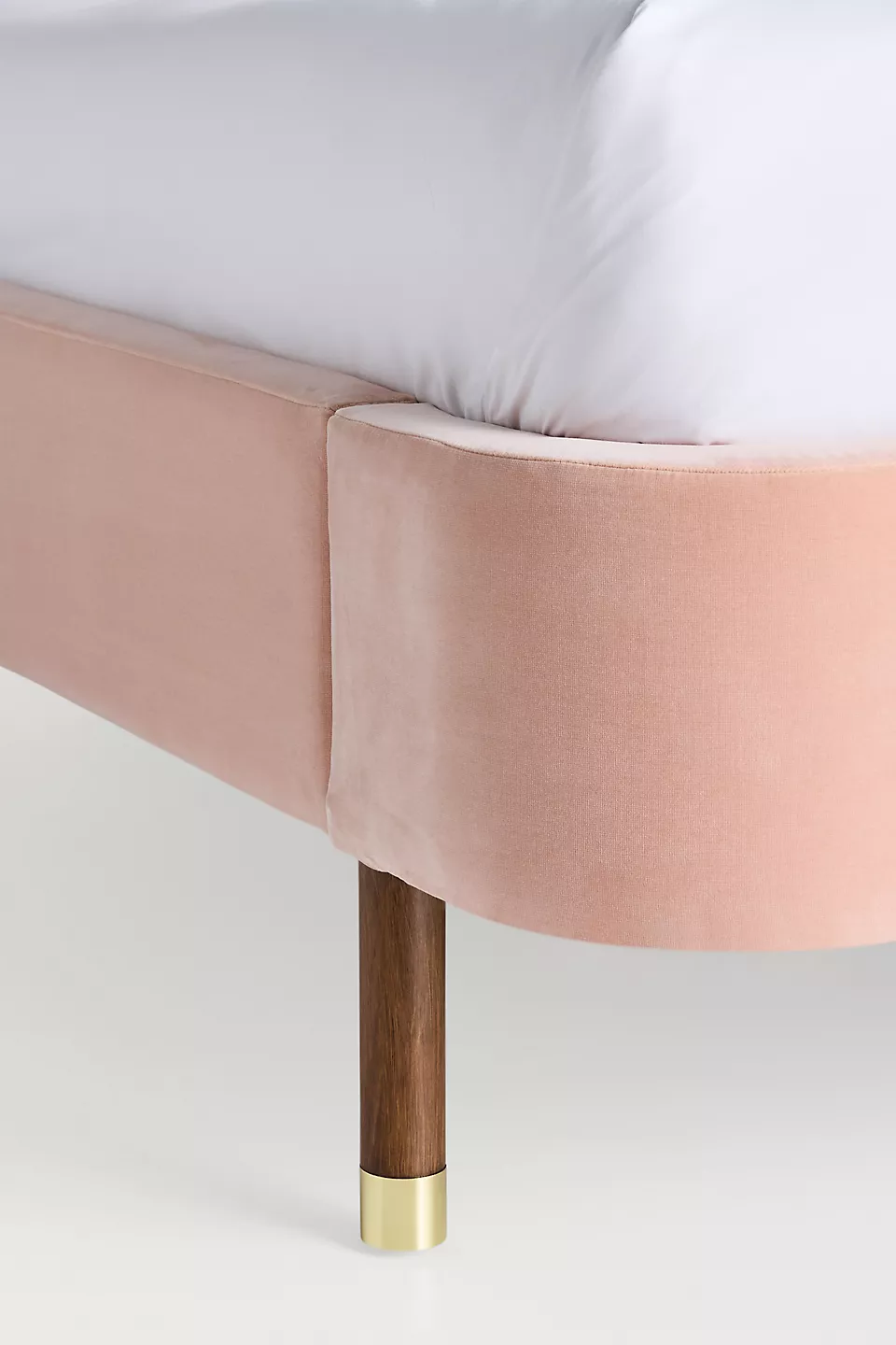 karyola, özel üretim karyola, hasır rattan karyola, masif ahşap karyola, modern karyola, özel ölçü karyola, sipariş mobilya karyola, ısmarlama mobilya karyola, lüks karyola, yatak odası mobilyası