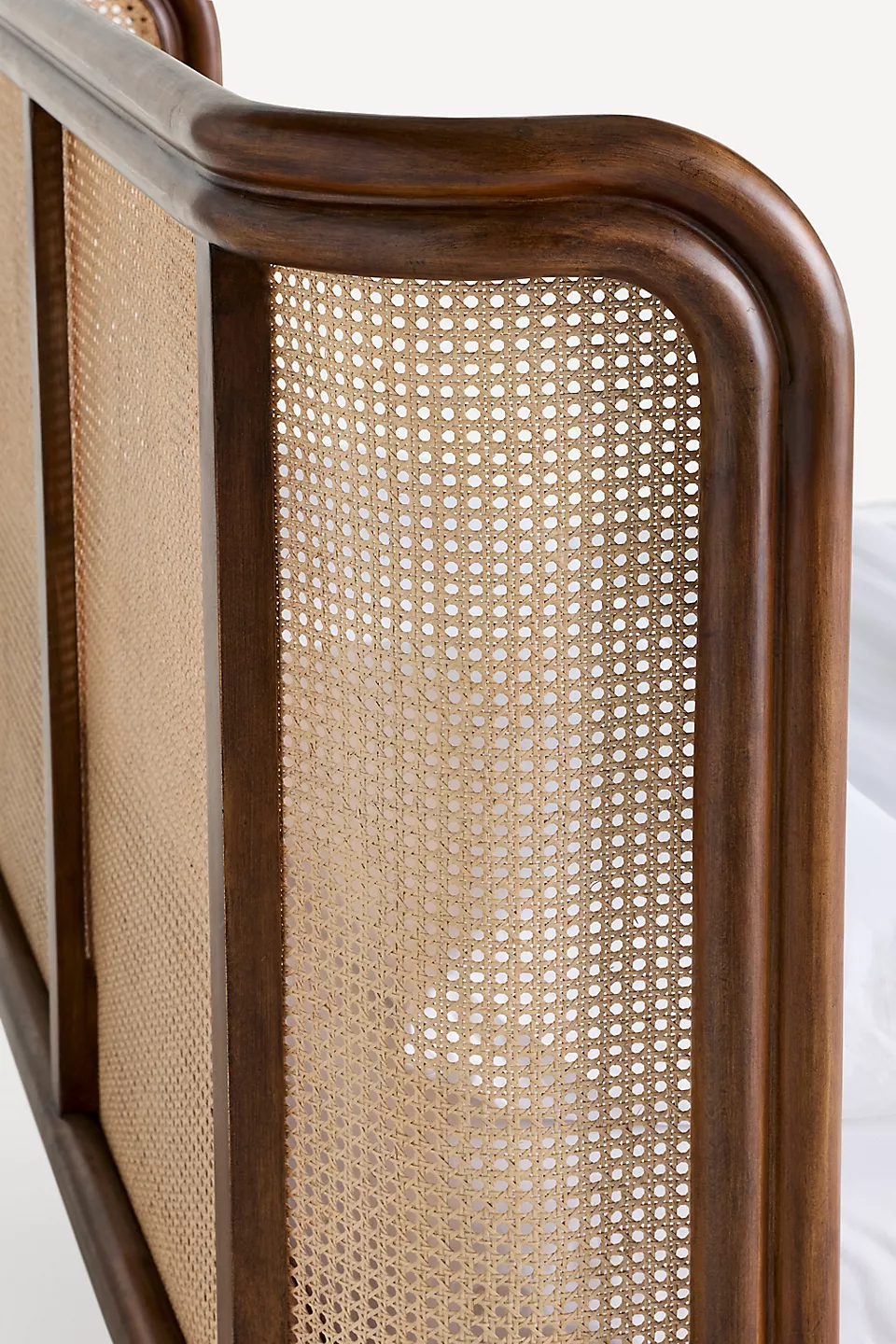 karyola, özel üretim karyola, hasır rattan karyola, masif ahşap karyola, modern karyola, özel ölçü karyola, sipariş mobilya karyola, ısmarlama mobilya karyola, lüks karyola, yatak odası mobilyası