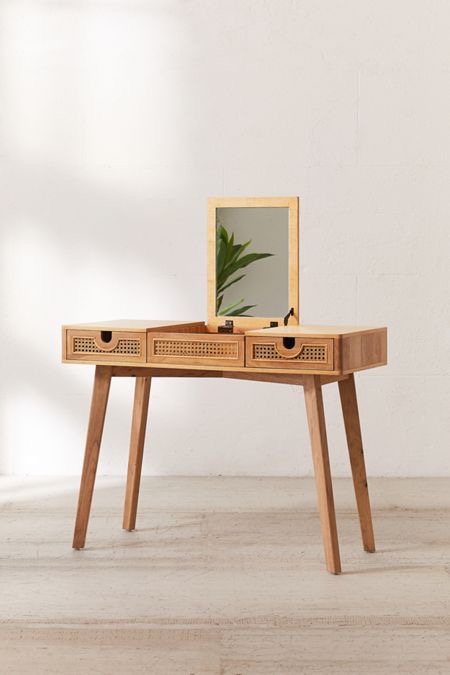 talent design, modern makyaj masası, rattan çekmeceli masa, ahşap makyaj masası, İskandinav tarz makyaj masası, doğal malzemeli masa, şık makyaj masası tasarımı, minimal tasarım masa, masif meşe makyaj masası, estetik makyaj masası, ergonomik masa, lüks makyaj masası, dekoratif makyaj masası, rustik makyaj masası, oturma odası için masa, işlevsel makyaj masası, çok amaçlı masa, vintage tarz makyaj masası, doğal tonlarda masa, tasarımcı masa, bohem tarz masa, özel tasarım makyaj masası, hafif ve dayanıklı masa, çekmeceli makyaj masası, kompakt makyaj masası, iç mekan estetik mobilyası