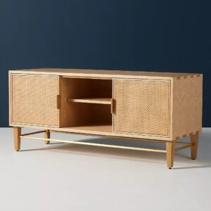 talent design, rattan kapaklı TV ünitesi, meşe ahşap konsol, minimalist tasarım TV sehpası, modern TV ünitesi, doğal malzemeli konsol, İskandinav tarzı mobilya, şık oturma odası konsolu, rustik TV sehpası, rattan detaylı mobilya, zarif tasarım TV ünitesi, doğal ahşap TV sehpası, el yapımı konsol tasarımı, dekoratif oturma odası konsolu, fonksiyonel TV ünitesi, estetik ve dayanıklı mobilya