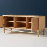 talent design, rattan kapaklı TV ünitesi, meşe ahşap konsol, minimalist tasarım TV sehpası, modern TV ünitesi, doğal malzemeli konsol, İskandinav tarzı mobilya, şık oturma odası konsolu, rustik TV sehpası, rattan detaylı mobilya, zarif tasarım TV ünitesi, doğal ahşap TV sehpası, el yapımı konsol tasarımı, dekoratif oturma odası konsolu, fonksiyonel TV ünitesi, estetik ve dayanıklı mobilya