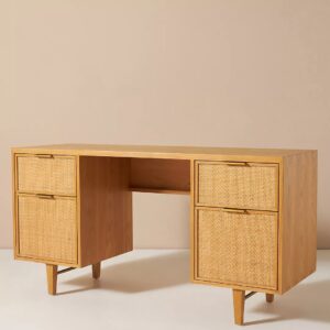 talent design, rattan kapaklı çalışma masası, meşe ahşap masa, retro çalışma masası, İskandinav tasarım masa, doğal malzemeli masa, minimalist çalışma masası, modern ofis masası, şık ev ofis mobilyası, ergonomik çalışma masası, rattan detaylı ofis masası, ahşap masa tasarımı, zarif ofis mobilyası, el yapımı ahşap masa, depolamalı çalışma masası, estetik ve fonksiyonel masa