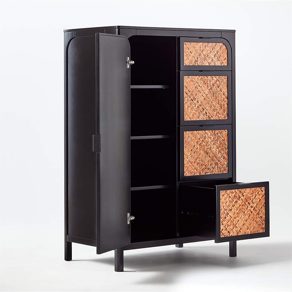 talent design, rattan detaylı şifonyer, meşe ahşap şifonyer, çekmeceli depolama ünitesi, minimalist tasarım şifonyer, doğal malzemeli şifonyer, İskandinav tarzı mobilya, modern yatak odası şifonyeri, rustik tasarım şifonyer, zarif ahşap şifonyer, el yapımı şifonyer mobilyası, rattan kapaklı çekmeceli dolap, doğal ahşap mobilya, estetik ve fonksiyonel şifonyer, şık depolama çözümü, dekoratif şifonyer tasarımı, Meşe aynalı yüksek şifonyer, sekiz çekmeceli şifonyer, eskitme şifonyer, bombe çekmeceli şifonyer, yüksek şifonyer, torna ayaklı şifonyer