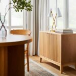 talent design, rattan kapaklı konsol, meşe ahşap büfe, minimalist tasarım konsol, modern depolama mobilyası, çekmeceli konsol tasarımı, İskandinav tarzı mobilya, doğal ahşap konsol, şık oturma odası mobilyası, zarif tasarım konsol, rustik rattan detaylı büfe, doğal malzemeli büfe, el yapımı ahşap konsol, dekoratif depolama çözümü, estetik ve fonksiyonel konsol, modern iç mekan büfe, El oyması kapaklı büfe