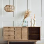talent design, rattan kapaklı konsol, meşe ahşap büfe, minimalist tasarım konsol, modern depolama mobilyası, çekmeceli konsol tasarımı, İskandinav tarzı mobilya, doğal ahşap konsol, şık oturma odası mobilyası, zarif tasarım konsol, rustik rattan detaylı büfe, doğal malzemeli büfe, el yapımı ahşap konsol, dekoratif depolama çözümü, estetik ve fonksiyonel konsol, modern iç mekan büfe, El oyması kapaklı büfe, servant, servant dolabı