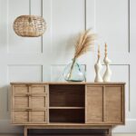 talent design, rattan kapaklı konsol, meşe ahşap büfe, minimalist tasarım konsol, modern depolama mobilyası, çekmeceli konsol tasarımı, İskandinav tarzı mobilya, doğal ahşap konsol, şık oturma odası mobilyası, zarif tasarım konsol, rustik rattan detaylı büfe, doğal malzemeli büfe, el yapımı ahşap konsol, dekoratif depolama çözümü, estetik ve fonksiyonel konsol, modern iç mekan büfe, El oyması kapaklı büfe, servant, servant dolabı