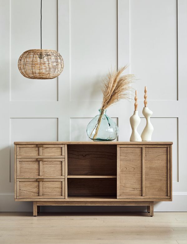 talent design, rattan kapaklı konsol, meşe ahşap büfe, minimalist tasarım konsol, modern depolama mobilyası, çekmeceli konsol tasarımı, İskandinav tarzı mobilya, doğal ahşap konsol, şık oturma odası mobilyası, zarif tasarım konsol, rustik rattan detaylı büfe, doğal malzemeli büfe, el yapımı ahşap konsol, dekoratif depolama çözümü, estetik ve fonksiyonel konsol, modern iç mekan büfe, El oyması kapaklı büfe, servant, servant dolabı