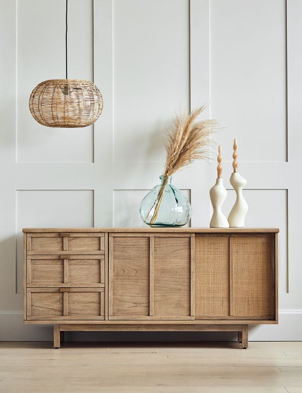 talent design, rattan kapaklı konsol, meşe ahşap büfe, minimalist tasarım konsol, modern depolama mobilyası, çekmeceli konsol tasarımı, İskandinav tarzı mobilya, doğal ahşap konsol, şık oturma odası mobilyası, zarif tasarım konsol, rustik rattan detaylı büfe, doğal malzemeli büfe, el yapımı ahşap konsol, dekoratif depolama çözümü, estetik ve fonksiyonel konsol, modern iç mekan büfe, El oyması kapaklı büfe, servant, servant dolabı