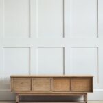talent design, rattan kapaklı TV ünitesi, meşe ahşap konsol, minimalist tasarım TV sehpası, modern TV ünitesi, doğal malzemeli konsol, İskandinav tarzı mobilya, şık oturma odası konsolu, rustik TV sehpası, rattan detaylı mobilya, zarif tasarım TV ünitesi, doğal ahşap TV sehpası, el yapımı konsol tasarımı, dekoratif oturma odası konsolu, fonksiyonel TV ünitesi, estetik ve dayanıklı mobilya, Retro İskandinav tv ünitesi, Bombeli kapaklı tv ünitesi, beyazlatılmış meşe tv ünitesi, çekmeceli ceviz tv ünitesi, beyaz eskitme tv ünitesi