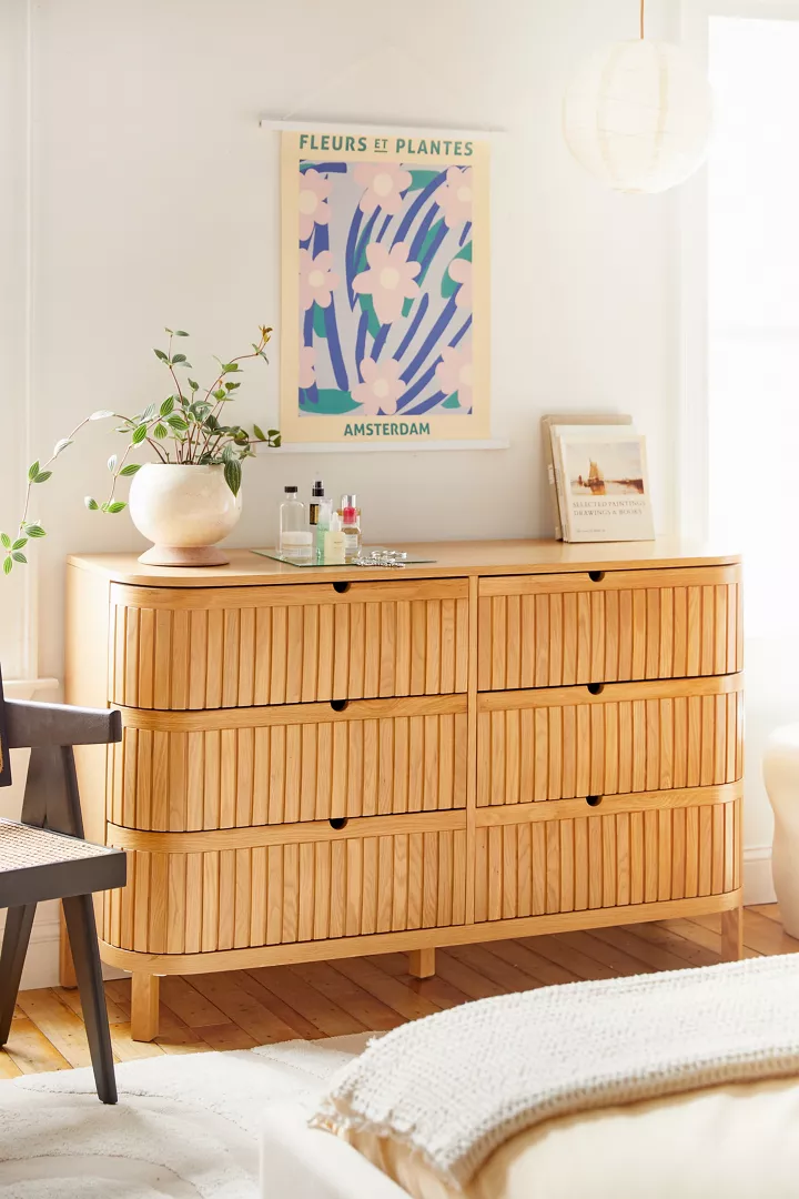 talent design, rattan detaylı şifonyer, meşe ahşap şifonyer, çekmeceli depolama ünitesi, minimalist tasarım şifonyer, doğal malzemeli şifonyer, İskandinav tarzı mobilya, modern yatak odası şifonyeri, rustik tasarım şifonyer, zarif ahşap şifonyer, el yapımı şifonyer mobilyası, rattan kapaklı çekmeceli dolap, doğal ahşap mobilya, estetik ve fonksiyonel şifonyer, şık depolama çözümü, dekoratif şifonyer tasarımı, Meşe aynalı yüksek şifonyer, sekiz çekmeceli şifonyer, eskitme şifonyer, bombe çekmeceli şifonyer, yüksek şifonyer, torna ayaklı şifonyer
