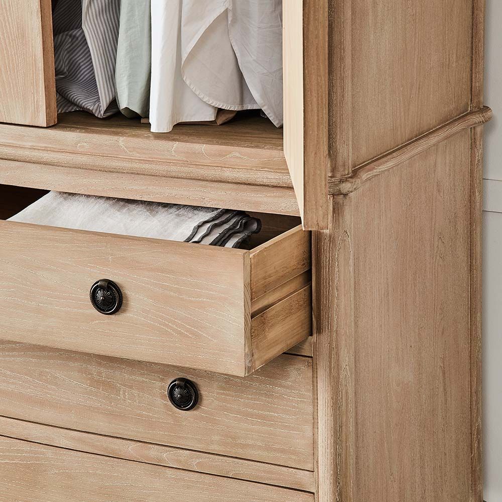 talent_design, kavisli gardırop, rattan kapaklı dolap, doğal ahşap gardırop, minimalist tasarım gardırop, modern yatak odası dolabı, meşe gardırop, zarif tasarım dolap, şık depolama çözümü, doğal malzemeli dolap, İskandinav tarzı gardırop, rustik rattan detaylı dolap, dekoratif gardırop tasarımı, iç mekan depolama mobilyası, el yapımı ahşap gardırop, otantik rattan kapaklı mobilya, Ahşap gardırop, El oyması gardırop, Masif kapaklı gardırop, Eskitme beyaz gardırop, Özel tasarım gardırop, Yaşam çiçeği motifli dolap, Dekoratif el yapımı mobilya, Rustik beyaz gardırop, Vintage dolap modelleri, Otantik gardırop tasarımı, Doğal ahşap dolap, Şık beyaz gardırop, Zarif oymalı dolap, Sanatsal tasarım dolap, El işçiliği detaylı gardırop, Modern klasik dolap, Ahşap dekor dolap, Nişantaşı özel mobilya, Özgün tasarımlı gardırop, Antik görünümlü dolap, Rustik lake küçük gardırop, Torna ayaklı küçük gardırop