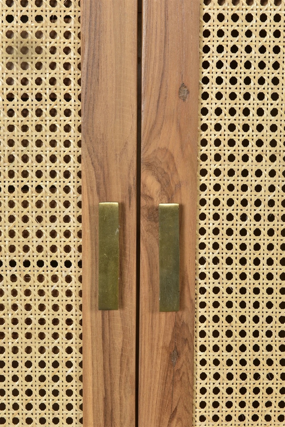 talent design, rattan kapaklı konsol, meşe ahşap büfe, minimalist tasarım konsol, modern depolama mobilyası, çekmeceli konsol tasarımı, İskandinav tarzı mobilya, doğal ahşap konsol, şık oturma odası mobilyası, zarif tasarım konsol, rustik rattan detaylı büfe, doğal malzemeli büfe, el yapımı ahşap konsol, dekoratif depolama çözümü, estetik ve fonksiyonel konsol, modern iç mekan büfe, El oyması kapaklı büfe, servant, servant dolabı
