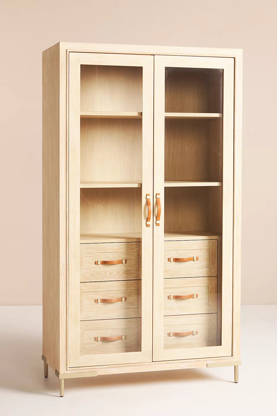 talent design, meşe vitrin büfe, kavisli vitrin dolap, modern vitrin tasarımı, doğal ahşap vitrin, masif meşe dolap, şık vitrin dolap, cam kapaklı vitrin, dekoratif vitrin büfe, zarif vitrin modeli, ahşap kavisli dolap, rustik vitrin tasarımı, ergonomik vitrin büfe, minimalist vitrin dolap, doğal malzemeli vitrin, iç mekan dekorasyon dolabı, Modern vitrin dolabı, Mavi lake boyalı vitrin, İngiliz tarzı vitrin, Şık vitrin tasarımı, Cam kapaklı dolap, Dekoratif vitrin dolabı, Salon için vitrin, Masif vitrin modelleri, Özel tasarım dolap, Estetik vitrin mobilyası, Modern bufeler, Şık camlı dolap, Lake boyalı mobilya, Fonksiyonel vitrin tasarımı, El yapımı vitrin, Yüksek kaliteli dolap, Ahşap vitrin modelleri, Özgün dolap tasarımı, Klasik ve modern dolap, Mavi dekoratif mobilya