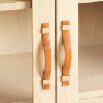 talent design, meşe vitrin büfe, kavisli vitrin dolap, modern vitrin tasarımı, doğal ahşap vitrin, masif meşe dolap, şık vitrin dolap, cam kapaklı vitrin, dekoratif vitrin büfe, zarif vitrin modeli, ahşap kavisli dolap, rustik vitrin tasarımı, ergonomik vitrin büfe, minimalist vitrin dolap, doğal malzemeli vitrin, iç mekan dekorasyon dolabı, Modern vitrin dolabı, Mavi lake boyalı vitrin, İngiliz tarzı vitrin, Şık vitrin tasarımı, Cam kapaklı dolap, Dekoratif vitrin dolabı, Salon için vitrin, Masif vitrin modelleri, Özel tasarım dolap, Estetik vitrin mobilyası, Modern bufeler, Şık camlı dolap, Lake boyalı mobilya, Fonksiyonel vitrin tasarımı, El yapımı vitrin, Yüksek kaliteli dolap, Ahşap vitrin modelleri, Özgün dolap tasarımı, Klasik ve modern dolap, Mavi dekoratif mobilya