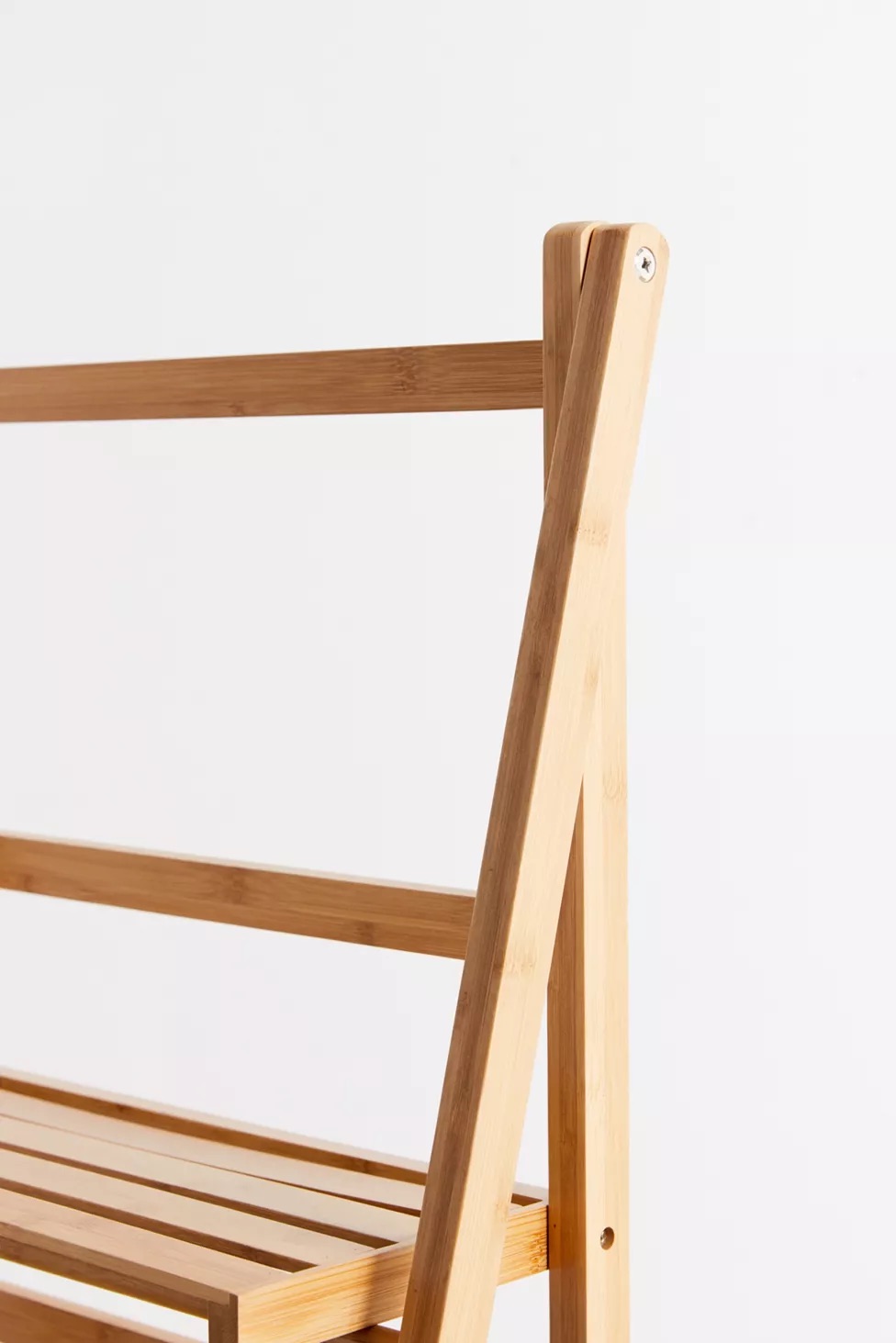 talent design, masif ahşap kitaplık, retro kitaplık tasarımı, açık raflı kitaplık, vintage tarz kitaplık, doğal ahşap raf ünitesi, minimalist kitaplık modeli, modern ahşap raf sistemi, dekoratif kitaplık, oturma odası kitaplık, şık raflı kitaplık, ergonomik ahşap kitaplık, el yapımı kitaplık mobilya, İskandinav tasarım kitaplık, doğal malzemeli raf ünitesi, iç mekan ahşap dekorasyon