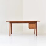 talent design, rattan kapaklı çalışma masası, meşe ahşap masa, retro çalışma masası, İskandinav tasarım masa, doğal malzemeli masa, minimalist çalışma masası, modern ofis masası, şık ev ofis mobilyası, ergonomik çalışma masası, rattan detaylı ofis masası, ahşap masa tasarımı, zarif ofis mobilyası, el yapımı ahşap masa, depolamalı çalışma masası, estetik ve fonksiyonel masa, modern çalışma masası, İskandinav tarz masa, ahşap çalışma masası, doğal malzemeli masa, minimal tasarım masa, ergonomik çalışma masası, şık çalışma mobilyası, estetik çalışma alanı, masif ahşap masa, sade tasarım masa, bohem tarz masa, fonksiyonel çalışma masası, ofis için çalışma masası, ev ofis mobilyası, dekoratif çalışma masası, lüks çalışma mobilyası, çağdaş masa tasarımı, doğal tonlarda masa, rustik çalışma masası, kompakt tasarım masa, çok amaçlı masa, hafif ve dayanıklı masa, tasarımcı masa, modern iç mekan mobilyası, şık masa düzeni