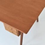 talent design, rattan kapaklı çalışma masası, meşe ahşap masa, retro çalışma masası, İskandinav tasarım masa, doğal malzemeli masa, minimalist çalışma masası, modern ofis masası, şık ev ofis mobilyası, ergonomik çalışma masası, rattan detaylı ofis masası, ahşap masa tasarımı, zarif ofis mobilyası, el yapımı ahşap masa, depolamalı çalışma masası, estetik ve fonksiyonel masa, modern çalışma masası, İskandinav tarz masa, ahşap çalışma masası, doğal malzemeli masa, minimal tasarım masa, ergonomik çalışma masası, şık çalışma mobilyası, estetik çalışma alanı, masif ahşap masa, sade tasarım masa, bohem tarz masa, fonksiyonel çalışma masası, ofis için çalışma masası, ev ofis mobilyası, dekoratif çalışma masası, lüks çalışma mobilyası, çağdaş masa tasarımı, doğal tonlarda masa, rustik çalışma masası, kompakt tasarım masa, çok amaçlı masa, hafif ve dayanıklı masa, tasarımcı masa, modern iç mekan mobilyası, şık masa düzeni