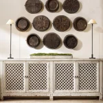 talent design, rattan kapaklı konsol, meşe ahşap büfe, minimalist tasarım konsol, modern depolama mobilyası, çekmeceli konsol tasarımı, İskandinav tarzı mobilya, doğal ahşap konsol, şık oturma odası mobilyası, zarif tasarım konsol, rustik rattan detaylı büfe, doğal malzemeli büfe, el yapımı ahşap konsol, dekoratif depolama çözümü, estetik ve fonksiyonel konsol, modern iç mekan büfe, El oyması kapaklı büfe, servant, servant dolabı