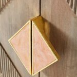 talent design, Çıtalı kapaklı Amerikan bar, meşe vitrin büfe, kavisli vitrin dolap, modern vitrin tasarımı, doğal ahşap vitrin, masif meşe dolap, şık vitrin dolap, cam kapaklı vitrin, dekoratif vitrin büfe, zarif vitrin modeli, ahşap kavisli dolap, rustik vitrin tasarımı, ergonomik vitrin büfe, minimalist vitrin dolap, doğal malzemeli vitrin, iç mekan dekorasyon dolabı, Modern vitrin dolabı, Mavi lake boyalı vitrin, İngiliz tarzı vitrin, Şık vitrin tasarımı, Cam kapaklı dolap, Dekoratif vitrin dolabı, Salon için vitrin, Masif vitrin modelleri, Özel tasarım dolap, Estetik vitrin mobilyası, Modern bufeler, Şık camlı dolap, Lake boyalı mobilya, Fonksiyonel vitrin tasarımı, El yapımı vitrin, Yüksek kaliteli dolap, Ahşap vitrin modelleri, Özgün dolap tasarımı, Klasik ve modern dolap, Mavi dekoratif mobilya, metal ayaklı büfe