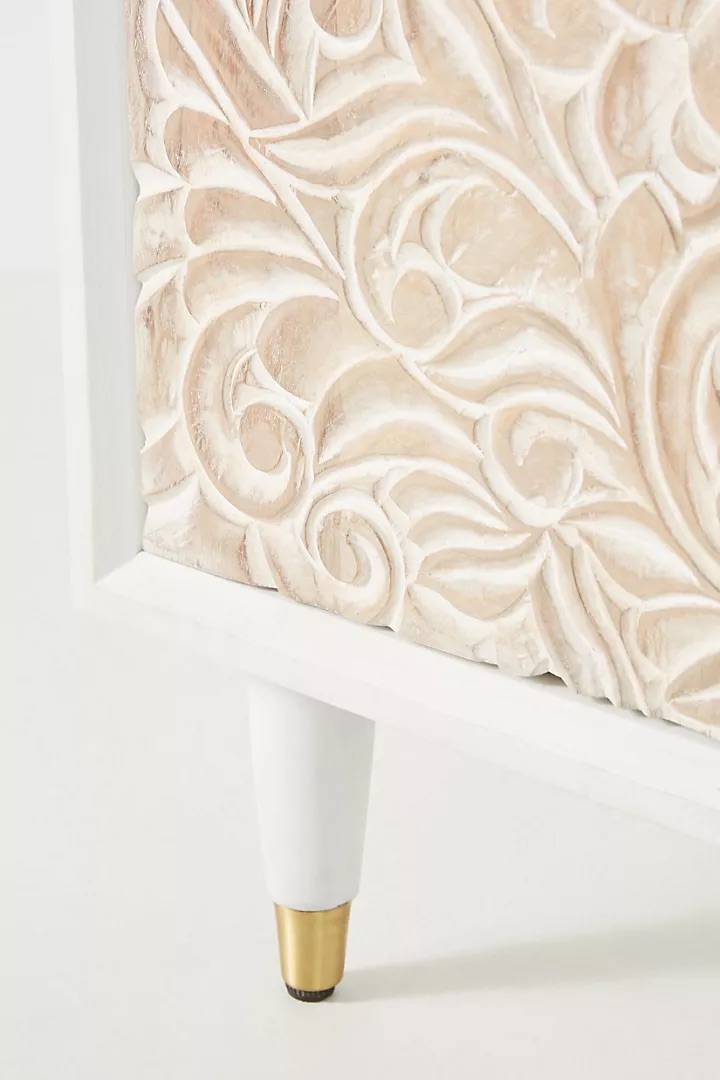 talent design, rattan kapaklı konsol, meşe ahşap büfe, minimalist tasarım konsol, modern depolama mobilyası, çekmeceli konsol tasarımı, İskandinav tarzı mobilya, doğal ahşap konsol, şık oturma odası mobilyası, zarif tasarım konsol, rustik rattan detaylı büfe, doğal malzemeli büfe, el yapımı ahşap konsol, dekoratif depolama çözümü, estetik ve fonksiyonel konsol, modern iç mekan büfe, El oyması kapaklı büfe, servant, servant dolabı