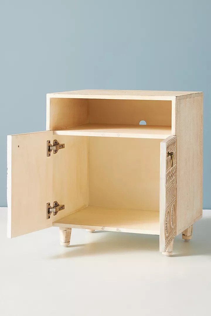 talent design, rattan kapaklı konsol, meşe ahşap büfe, minimalist tasarım konsol, modern depolama mobilyası, çekmeceli konsol tasarımı, İskandinav tarzı mobilya, doğal ahşap konsol, şık oturma odası mobilyası, zarif tasarım konsol, rustik rattan detaylı büfe, doğal malzemeli büfe, el yapımı ahşap konsol, dekoratif depolama çözümü, estetik ve fonksiyonel konsol, modern iç mekan büfe, El oyması kapaklı büfe, servant, servant dolabı