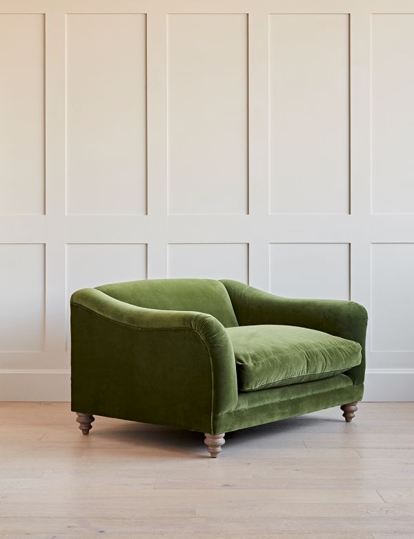 talent design, alba love seat, yeşil kadife love seat, torna ayaklı love seat koltuk, İngiliz tarzı love seat, bohem minimalist love seat, ikili koltuk, kompakt salon love seat, doğal kumaşlı love seat, klasik modern oturma grubu, küçük alanlar için love seat, estetik tasarım koltuk, rahat oturumlu love seat, kadife döşemeli ikili koltuk, vintage love seat koltuk, talent design, alba love seat, yeşil kadife koltuk, torna ayaklı koltuk, İngiliz tarzı koltuk, bohem minimalist koltuk, konforlu ikili koltuk, vintage salon koltuğu, doğal kumaşlı koltuk, klasik modern koltuk, küçük alanlara uygun koltuk, şık ve sade tasarım, estetik oturma grubu, rahat oturumlu koltuk, kadife döşemeli koltuk