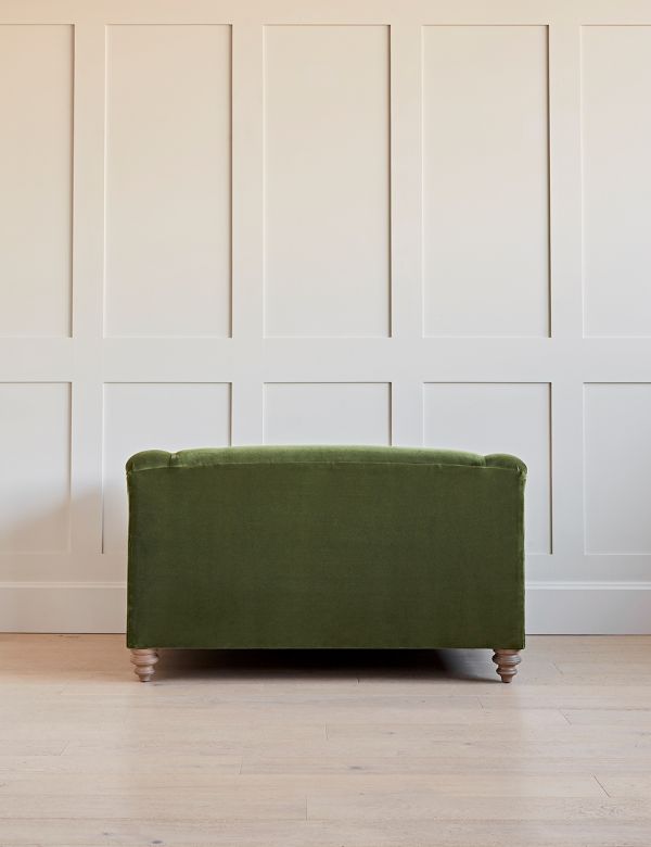 talent design, alba love seat, yeşil kadife love seat, torna ayaklı love seat koltuk, İngiliz tarzı love seat, bohem minimalist love seat, ikili koltuk, kompakt salon love seat, doğal kumaşlı love seat, klasik modern oturma grubu, küçük alanlar için love seat, estetik tasarım koltuk, rahat oturumlu love seat, kadife döşemeli ikili koltuk, vintage love seat koltuk, talent design, alba love seat, yeşil kadife koltuk, torna ayaklı koltuk, İngiliz tarzı koltuk, bohem minimalist koltuk, konforlu ikili koltuk, vintage salon koltuğu, doğal kumaşlı koltuk, klasik modern koltuk, küçük alanlara uygun koltuk, şık ve sade tasarım, estetik oturma grubu, rahat oturumlu koltuk, kadife döşemeli koltuk
