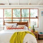 talent design, modern meşe karyola, pirinç detaylı yatak başlığı, askılı başlıklı ahşap karyola, doğal tonlarda sade yatak tasarımı, çağdaş çizgili meşe yatak, minimal ve zarif karyola modeli, doğal masif ahşap yatak çerçevesi, şık başlık detaylı modern yatak, iç mekan için sade ve şık karyola, temiz formlu tasarım yatak, yatak odası için fonksiyonel modern mobilya, yıkanabilir başlıklı karyola önerisi