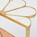 Talent Design, zigon sehpa, çiçek formlu sehpa, metal sehpa, pirinç detaylı sehpa, modern sehpa, dekoratif yan sehpa, elora sehpa, oturma odası sehpası, lüks sehpa tasarımı, estetik sehpa modeli, iç mekan dekorasyon, altın renk sehpa, zarif sehpa takımı