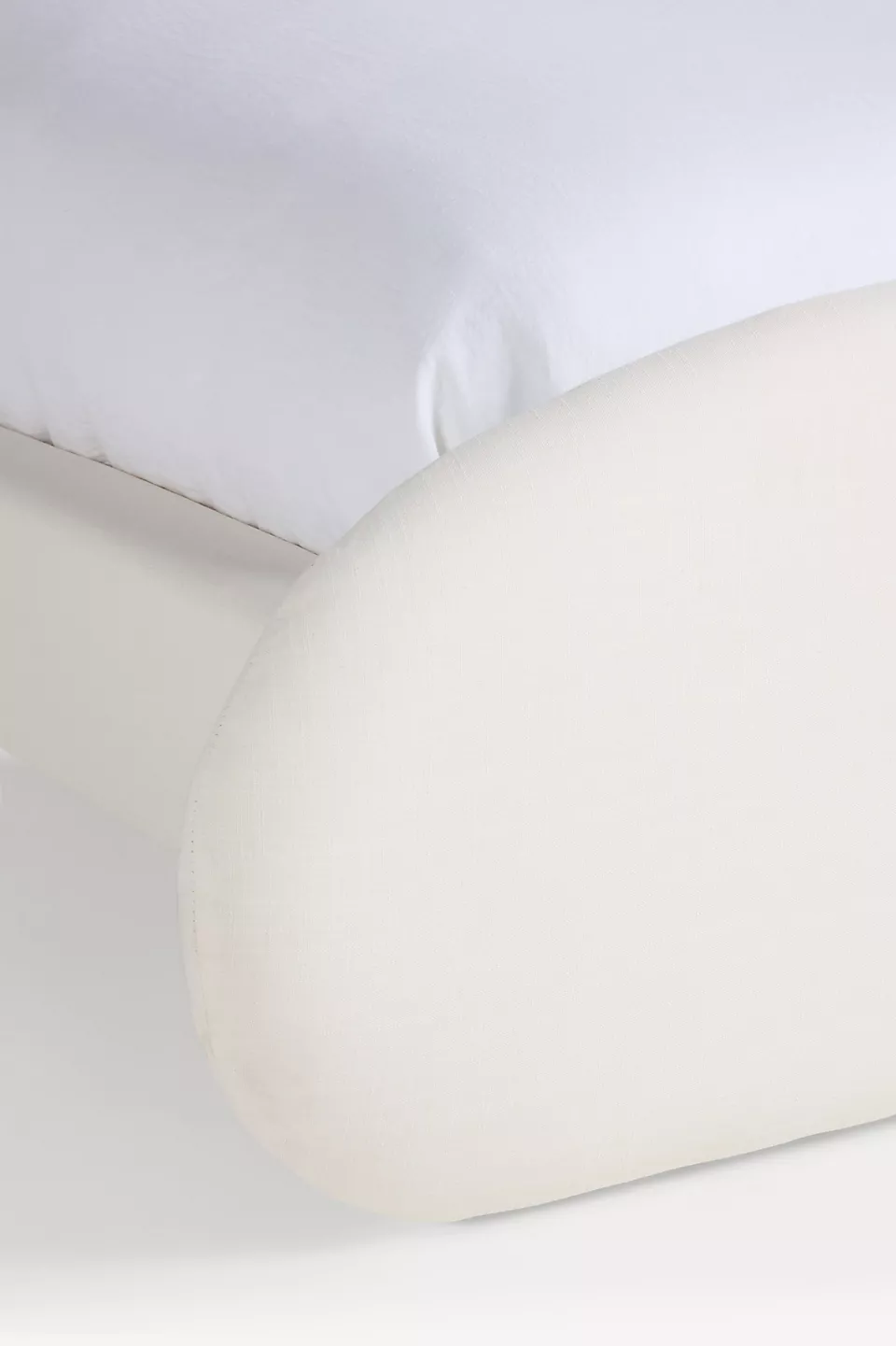 talent design, anira koltuk, yuvarlak koltuk, heykelsi tasarım koltuk, modern minimal koltuk, iç mekan koltuk önerisi, konsept koltuk tasarımı, özgün form koltuk, sanatsal koltuk tasarımı, küçük alanlar için koltuk, kompakt modern koltuk, küratöryel mobilya, çağdaş tasarım koltuk, tek kişilik estetik koltuk, lounge koltuk önerisi, galeri stili mobilya, yuvarlak hatlı koltuk, dekoratif solo koltuk, mimari stil koltuk, heykel formunda koltuk