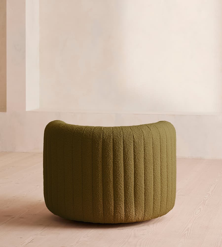 yuvarlak formlu koltuk, özel dokuma kumaş koltuk, yeşil renkli koltuk, modern tasarım koltuk, minimal çizgili koltuk, iç mekân için dekoratif koltuk, çağdaş yeşil koltuk modeli, rahat oturumlu yuvarlak koltuk, tasarım kumaş döşemeli koltuk, bohem stil koltuk, özel üretim yuvarlak koltuk, özel ölçü koltuk tasarımı, sipariş modern koltuk, ısmarlama tasarım koltuk, Talent Design koltuk, organik formlu koltuk, salon için şık yeşil koltuk