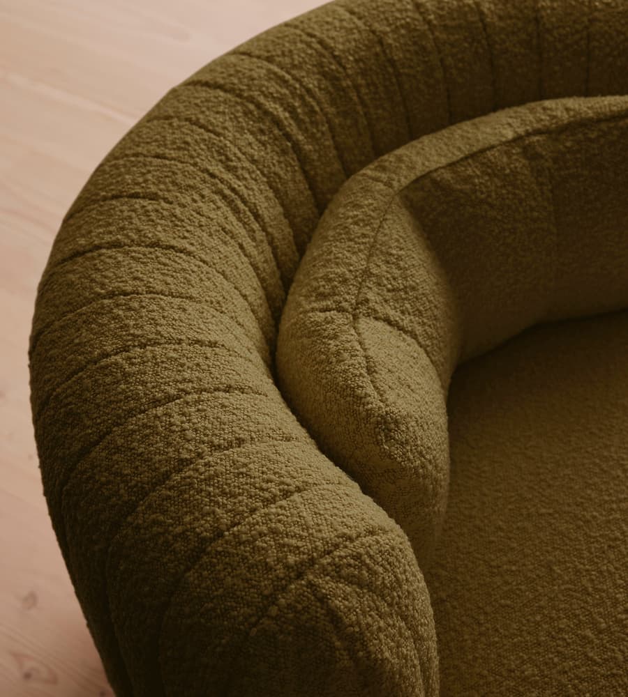 yuvarlak formlu koltuk, özel dokuma kumaş koltuk, yeşil renkli koltuk, modern tasarım koltuk, minimal çizgili koltuk, iç mekân için dekoratif koltuk, çağdaş yeşil koltuk modeli, rahat oturumlu yuvarlak koltuk, tasarım kumaş döşemeli koltuk, bohem stil koltuk, özel üretim yuvarlak koltuk, özel ölçü koltuk tasarımı, sipariş modern koltuk, ısmarlama tasarım koltuk, Talent Design koltuk, organik formlu koltuk, salon için şık yeşil koltuk