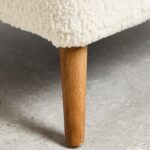 kavisli sırtlı koltuk, yuvarlak hatlı modern koltuk, minimal tasarım koltuk, zarif sırt formu koltuk, iç mekâna uygun sade koltuk, organik formlu salon koltuğu, rahat oturumlu modern koltuk, doğal kumaşlı tasarım koltuk, özel üretim kavisli koltuk, ısmarlama modern koltuk, sipariş üzerine tasarlanan koltuk, özel ölçü salon koltuğu, Talent Design koltuk modeli, çağdaş iç mimari uyumlu koltuk, yumuşak sırt çizgili koltuk, bohem modern koltuk tasarımı, estetik formda konforlu koltuk, mimari hatlara sahip koltuk