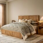 meşe komodin, kare formlu komodin, modern komodin tasarımı, sade çizgili komodin modeli, doğal ahşap komodin, masif meşe komodin, iç mekâna uygun modern komodin, yatak başı dolabı, fonksiyonel komodin tasarımı, kare hatlı komodin, Talent Design komodin, özel üretim meşe komodin, sipariş mobilya üretimi, özel ölçü komodin modeli, ısmarlama tasarım komodin, çağdaş çizgili ahşap komodin, bohem modern komodin, minimal tarz komodin, doğal tonlarda komodin tasarımı
