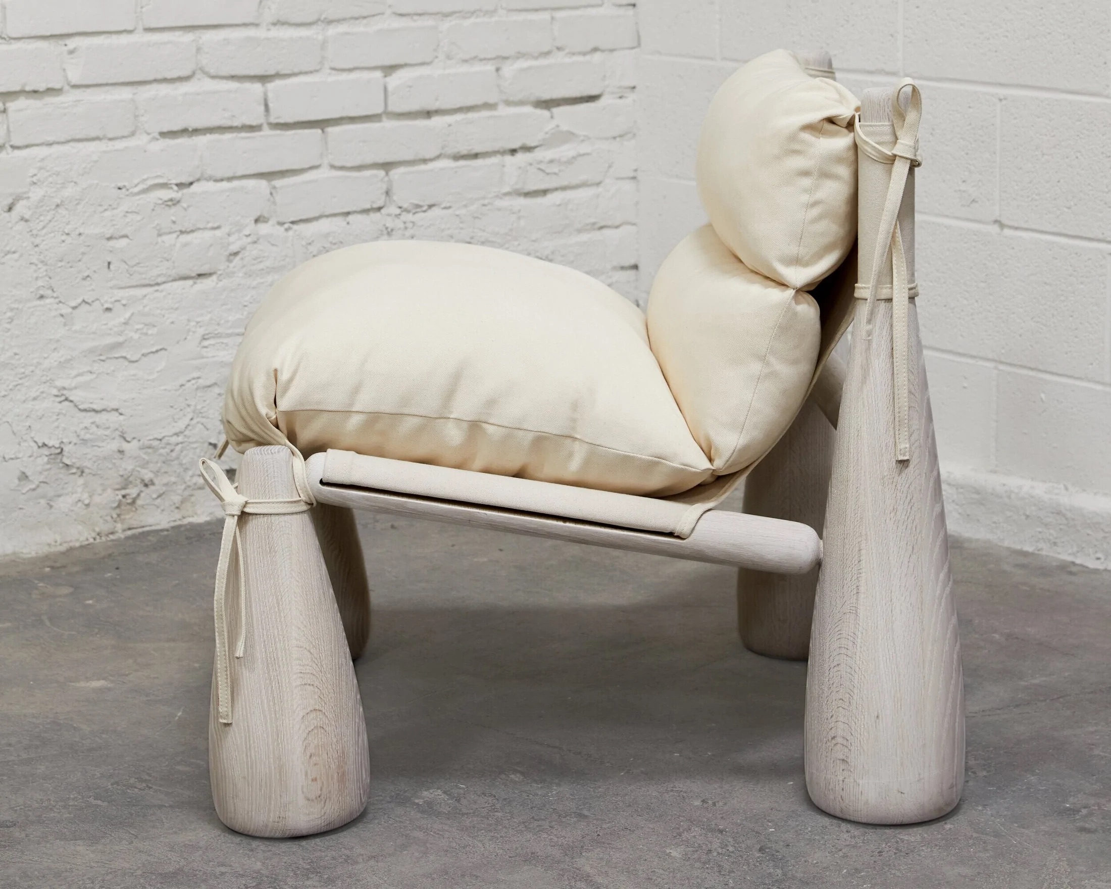 talent design, meditasyon koltuğu, dönerli koltuk, Kapitone düğmeli Fransız koltuk, modern berjer koltuk, meşe bazalı modern koltuk, rattan kol detaylı koltuk, hardal sarısı koltuk, şık oturma odası koltuğu, hasır detaylı berjer, ahşap ayaklı koltuk, rahat oturma odası koltuğu, doğal malzemeli koltuk, özel tasarım koltuk, vintage modern koltuk, minimalist berjer koltuk, retro stil koltuk, ergonomik berjer tasarımı, ahşap ve kumaş uyumlu koltuk, dekoratif oturma odası koltuğu, rattan koltuk tasarımı, ahşap berjer, yüksek sırtlı berjer, hasır detaylı koltuk, modern berjer tasarımı, doğal ahşap berjer, şık berjer koltuk, oturma odası berjeri, rahat berjer koltuk, minimal berjer tasarımı, iç mekan koltuk tasarımı, dekoratif berjer koltuk, ergonomik oturma koltuğu, estetik berjer, çağdaş koltuk tasarımı, lüks berjer koltuk, sade tasarım koltuk, ahşap ve rattan berjer, vintage berjer tasarımı, retro berjer koltuk, tasarımcı berjer, beyaz minderli berjer, oturma odası için şık koltuk, doğal malzeme berjer, modern koltuk, yıkanabilir kumaş koltuk, beyaz kılıflı koltuk, minimal tasarım koltuk, rahat oturma koltuğu, estetik koltuk tasarımı, sade tasarım koltuk, iç mekan mobilyası, lüks koltuk tasarımı, çağdaş oturma koltuğu, vintage stil koltuk, dekoratif koltuk tasarımı, ergonomik oturma mobilyası, doğal kumaş koltuk, dayanıklı oturma koltuğu, minimalist iç mekan mobilyası, şık beyaz koltuk, modüler koltuk tasarımı, oturma odası koltuğu, tasarımcı koltuk, iç mekan estetik mobilya, yumuşak kumaş koltuk, rustik iç mekan koltuğu, konforlu oturma koltuğu, özel tasarım koltuk, minimal tasarım koltuk, İskandinav tarz koltuk, deri kemerli koltuk, modern koltuk tasarımı, rahat oturma koltuğu, şık oturma mobilyası, ahşap çerçeveli koltuk, estetik oturma tasarımı, lüks koltuk tasarımı, çağdaş iç mekan koltuğu, doğal malzemeli koltuk, tasarımcı koltuk, ergonomik oturma mobilyası, sade tasarım koltuk, rustik koltuk, oturma odası için koltuk, vintage tarz koltuk, iç mekan estetik mobilya, konforlu oturma alanı, bohem tarz koltuk, doğal kumaşlı koltuk, hafif tasarım mobilya, özel tasarım koltuk, dayanıklı oturma koltuğu, iç mekan modern koltuk, hasır sırtlı koltuk, modern taht koltuk, masif ahşap koltuk, doğal malzemeli koltuk, İskandinav tarz koltuk, rahat oturma koltuğu, şık tasarım koltuk, yüksek sırtlı koltuk, rustik oturma mobilyası, çağdaş koltuk tasarımı, estetik iç mekan koltuğu, lüks koltuk tasarımı, ergonomik oturma koltuğu, minimal tasarım koltuk, oturma odası için koltuk, vintage tarz koltuk, bohem oturma mobilyası, doğal ahşap detaylı koltuk, iç mekan şık koltuk, retro tarz koltuk, konforlu oturma koltuğu, özel tasarım koltuk, dekoratif oturma mobilyası, dayanıklı ahşap koltuk, tasarımcı iç mekan koltuğu, Hasır siyah lake koltuk, Hasır sırtlı kollu koltuk, Hasır rattan kavisli koltuk, ceviz ağaç hasır koltuk, İskandinav minimal tasarım koltuk, Meşe hasır İskandinav koltuk, love seat koltuktalent design, dönerli koltuk, modern berjer koltuk, meşe bazalı modern koltuk, rattan kol detaylı koltuk, hardal sarısı koltuk, şık oturma odası koltuğu, hasır detaylı berjer, ahşap ayaklı koltuk, rahat oturma odası koltuğu, doğal malzemeli koltuk, özel tasarım koltuk, vintage modern koltuk, minimalist berjer koltuk, retro stil koltuk, ergonomik berjer tasarımı, ahşap ve kumaş uyumlu koltuk, dekoratif oturma odası koltuğu, rattan koltuk tasarımı, ahşap berjer, yüksek sırtlı berjer, hasır detaylı koltuk, modern berjer tasarımı, doğal ahşap berjer, şık berjer koltuk, oturma odası berjeri, rahat berjer koltuk, minimal berjer tasarımı, iç mekan koltuk tasarımı, dekoratif berjer koltuk, ergonomik oturma koltuğu, estetik berjer, çağdaş koltuk tasarımı, lüks berjer koltuk, sade tasarım koltuk, ahşap ve rattan berjer, vintage berjer tasarımı, retro berjer koltuk, tasarımcı berjer, beyaz minderli berjer, oturma odası için şık koltuk, doğal malzeme berjer, modern koltuk, yıkanabilir kumaş koltuk, beyaz kılıflı koltuk, minimal tasarım koltuk, rahat oturma koltuğu, estetik koltuk tasarımı, sade tasarım koltuk, iç mekan mobilyası, lüks koltuk tasarımı, çağdaş oturma koltuğu, vintage stil koltuk, dekoratif koltuk tasarımı, ergonomik oturma mobilyası, doğal kumaş koltuk, dayanıklı oturma koltuğu, minimalist iç mekan mobilyası, şık beyaz koltuk, modüler koltuk tasarımı, oturma odası koltuğu, tasarımcı koltuk, iç mekan estetik mobilya, yumuşak kumaş koltuk, rustik iç mekan koltuğu, konforlu oturma koltuğu, özel tasarım koltuk, minimal tasarım koltuk, İskandinav tarz koltuk, deri kemerli koltuk, modern koltuk tasarımı, rahat oturma koltuğu, şık oturma mobilyası, ahşap çerçeveli koltuk, estetik oturma tasarımı, lüks koltuk tasarımı, çağdaş iç mekan koltuğu, doğal malzemeli koltuk, tasarımcı koltuk, ergonomik oturma mobilyası, sade tasarım koltuk, rustik koltuk, oturma odası için koltuk, vintage tarz koltuk, iç mekan estetik mobilya, konforlu oturma alanı, bohem tarz koltuk, doğal kumaşlı koltuk, hafif tasarım mobilya, özel tasarım koltuk, dayanıklı oturma koltuğu, iç mekan modern koltuk, hasır sırtlı koltuk, modern taht koltuk, masif ahşap koltuk, doğal malzemeli koltuk, İskandinav tarz koltuk, rahat oturma koltuğu, şık tasarım koltuk, yüksek sırtlı koltuk, rustik oturma mobilyası, çağdaş koltuk tasarımı, estetik iç mekan koltuğu, lüks koltuk tasarımı, ergonomik oturma koltuğu, minimal tasarım koltuk, oturma odası için koltuk, vintage tarz koltuk, bohem oturma mobilyası, doğal ahşap detaylı koltuk, iç mekan şık koltuk, retro tarz koltuk, konforlu oturma koltuğu, özel tasarım koltuk, dekoratif oturma mobilyası, dayanıklı ahşap koltuk, tasarımcı iç mekan koltuğu, Hasır siyah lake koltuk, Hasır sırtlı kollu koltuk, Hasır rattan kavisli koltuk, ceviz ağaç hasır koltuk, İskandinav minimal tasarım koltuk, Meşe hasır İskandinav koltuk, love seat koltuk, Deri minderli İskandinav koltuk, Klasik fiskos çay koltuğu, peluş koltuk, İskandinav meşe deri koltuktalent design, dönerli koltuk, modern berjer koltuk, meşe bazalı modern koltuk, rattan kol detaylı koltuk, hardal sarısı koltuk, şık oturma odası koltuğu, hasır detaylı berjer, ahşap ayaklı koltuk, rahat oturma odası koltuğu, doğal malzemeli koltuk, özel tasarım koltuk, vintage modern koltuk, minimalist berjer koltuk, retro stil koltuk, ergonomik berjer tasarımı, ahşap ve kumaş uyumlu koltuk, dekoratif oturma odası koltuğu, rattan koltuk tasarımı, ahşap berjer, yüksek sırtlı berjer, hasır detaylı koltuk, modern berjer tasarımı, doğal ahşap berjer, şık berjer koltuk, oturma odası berjeri, rahat berjer koltuk, minimal berjer tasarımı, iç mekan koltuk tasarımı, dekoratif berjer koltuk, ergonomik oturma koltuğu, estetik berjer, çağdaş koltuk tasarımı, lüks berjer koltuk, sade tasarım koltuk, ahşap ve rattan berjer, vintage berjer tasarımı, retro berjer koltuk, tasarımcı berjer, beyaz minderli berjer, oturma odası için şık koltuk, doğal malzeme berjer, modern koltuk, yıkanabilir kumaş koltuk, beyaz kılıflı koltuk, minimal tasarım koltuk, rahat oturma koltuğu, estetik koltuk tasarımı, sade tasarım koltuk, iç mekan mobilyası, lüks koltuk tasarımı, çağdaş oturma koltuğu, vintage stil koltuk, dekoratif koltuk tasarımı, ergonomik oturma mobilyası, doğal kumaş koltuk, dayanıklı oturma koltuğu, minimalist iç mekan mobilyası, şık beyaz koltuk, modüler koltuk tasarımı, oturma odası koltuğu, tasarımcı koltuk, iç mekan estetik mobilya, yumuşak kumaş koltuk, rustik iç mekan koltuğu, konforlu oturma koltuğu, özel tasarım koltuk, minimal tasarım koltuk, İskandinav tarz koltuk, deri kemerli koltuk, modern koltuk tasarımı, rahat oturma koltuğu, şık oturma mobilyası, ahşap çerçeveli koltuk, estetik oturma tasarımı, lüks koltuk tasarımı, çağdaş iç mekan koltuğu, doğal malzemeli koltuk, tasarımcı koltuk, ergonomik oturma mobilyası, sade tasarım koltuk, rustik koltuk, oturma odası için koltuk, vintage tarz koltuk, iç mekan estetik mobilya, konforlu oturma alanı, bohem tarz koltuk, doğal kumaşlı koltuk, hafif tasarım mobilya, özel tasarım koltuk, dayanıklı oturma koltuğu, iç mekan modern koltuk, hasır sırtlı koltuk, modern taht koltuk, masif ahşap koltuk, doğal malzemeli koltuk, İskandinav tarz koltuk, rahat oturma koltuğu, şık tasarım koltuk, yüksek sırtlı koltuk, rustik oturma mobilyası, çağdaş koltuk tasarımı, estetik iç mekan koltuğu, lüks koltuk tasarımı, ergonomik oturma koltuğu, minimal tasarım koltuk, oturma odası için koltuk, vintage tarz koltuk, bohem oturma mobilyası, doğal ahşap detaylı koltuk, iç mekan şık koltuk, retro tarz koltuk, konforlu oturma koltuğu, özel tasarım koltuk, dekoratif oturma mobilyası, dayanıklı ahşap koltuk, tasarımcı iç mekan koltuğu, Hasır siyah lake koltuk, Hasır sırtlı kollu koltuk, Hasır rattan kavisli koltuk, ceviz ağaç hasır koltuk, İskandinav minimal tasarım koltuk, Meşe hasır İskandinav koltuk, love seat koltuktalent design, dönerli koltuk, modern berjer koltuk, meşe bazalı modern koltuk, rattan kol detaylı koltuk, hardal sarısı koltuk, şık oturma odası koltuğu, hasır detaylı berjer, ahşap ayaklı koltuk, rahat oturma odası koltuğu, doğal malzemeli koltuk, özel tasarım koltuk, vintage modern koltuk, minimalist berjer koltuk, retro stil koltuk, ergonomik berjer tasarımı, ahşap ve kumaş uyumlu koltuk, dekoratif oturma odası koltuğu, rattan koltuk tasarımı, ahşap berjer, yüksek sırtlı berjer, hasır detaylı koltuk, modern berjer tasarımı, doğal ahşap berjer, şık berjer koltuk, oturma odası berjeri, rahat berjer koltuk, minimal berjer tasarımı, iç mekan koltuk tasarımı, dekoratif berjer koltuk, ergonomik oturma koltuğu, estetik berjer, çağdaş koltuk tasarımı, lüks berjer koltuk, sade tasarım koltuk, ahşap ve rattan berjer, vintage berjer tasarımı, retro berjer koltuk, tasarımcı berjer, beyaz minderli berjer, oturma odası için şık koltuk, doğal malzeme berjer, modern koltuk, yıkanabilir kumaş koltuk, beyaz kılıflı koltuk, minimal tasarım koltuk, rahat oturma koltuğu, estetik koltuk tasarımı, sade tasarım koltuk, iç mekan mobilyası, lüks koltuk tasarımı, çağdaş oturma koltuğu, vintage stil koltuk, dekoratif koltuk tasarımı, ergonomik oturma mobilyası, doğal kumaş koltuk, dayanıklı oturma koltuğu, minimalist iç mekan mobilyası, şık beyaz koltuk, modüler koltuk tasarımı, oturma odası koltuğu, tasarımcı koltuk, iç mekan estetik mobilya, yumuşak kumaş koltuk, rustik iç mekan koltuğu, konforlu oturma koltuğu, özel tasarım koltuk, minimal tasarım koltuk, İskandinav tarz koltuk, deri kemerli koltuk, modern koltuk tasarımı, rahat oturma koltuğu, şık oturma mobilyası, ahşap çerçeveli koltuk, estetik oturma tasarımı, lüks koltuk tasarımı, çağdaş iç mekan koltuğu, doğal malzemeli koltuk, tasarımcı koltuk, ergonomik oturma mobilyası, sade tasarım koltuk, rustik koltuk, oturma odası için koltuk, vintage tarz koltuk, iç mekan estetik mobilya, konforlu oturma alanı, bohem tarz koltuk, doğal kumaşlı koltuk, hafif tasarım mobilya, özel tasarım koltuk, dayanıklı oturma koltuğu, iç mekan modern koltuk, hasır sırtlı koltuk, modern taht koltuk, masif ahşap koltuk, doğal malzemeli koltuk, İskandinav tarz koltuk, rahat oturma koltuğu, şık tasarım koltuk, yüksek sırtlı koltuk, rustik oturma mobilyası, çağdaş koltuk tasarımı, estetik iç mekan koltuğu, lüks koltuk tasarımı, ergonomik oturma koltuğu, minimal tasarım koltuk, oturma odası için koltuk, vintage tarz koltuk, bohem oturma mobilyası, doğal ahşap detaylı koltuk, iç mekan şık koltuk, retro tarz koltuk, konforlu oturma koltuğu, özel tasarım koltuk, dekoratif oturma mobilyası, dayanıklı ahşap koltuk, tasarımcı iç mekan koltuğu, Hasır siyah lake koltuk, Hasır sırtlı kollu koltuk, Hasır rattan kavisli koltuk, ceviz ağaç hasır koltuk, İskandinav minimal tasarım koltuk, Meşe hasır İskandinav koltuk, love seat koltuk, Deri minderli İskandinav koltuk, Klasik fiskos çay koltuğu, peluş koltuk, İskandinav meşe deri koltuk, love seat koltuk, sallanan koltuktalent design, dönerli koltuk, Kapitone düğmeli Fransız koltuk, modern berjer koltuk, meşe bazalı modern koltuk, rattan kol detaylı koltuk, hardal sarısı koltuk, şık oturma odası koltuğu, hasır detaylı berjer, ahşap ayaklı koltuk, rahat oturma odası koltuğu, doğal malzemeli koltuk, özel tasarım koltuk, vintage modern koltuk, minimalist berjer koltuk, retro stil koltuk, ergonomik berjer tasarımı, ahşap ve kumaş uyumlu koltuk, dekoratif oturma odası koltuğu, rattan koltuk tasarımı, ahşap berjer, yüksek sırtlı berjer, hasır detaylı koltuk, modern berjer tasarımı, doğal ahşap berjer, şık berjer koltuk, oturma odası berjeri, rahat berjer koltuk, minimal berjer tasarımı, iç mekan koltuk tasarımı, dekoratif berjer koltuk, ergonomik oturma koltuğu, estetik berjer, çağdaş koltuk tasarımı, lüks berjer koltuk, sade tasarım koltuk, ahşap ve rattan berjer, vintage berjer tasarımı, retro berjer koltuk, tasarımcı berjer, beyaz minderli berjer, oturma odası için şık koltuk, doğal malzeme berjer, modern koltuk, yıkanabilir kumaş koltuk, beyaz kılıflı koltuk, minimal tasarım koltuk, rahat oturma koltuğu, estetik koltuk tasarımı, sade tasarım koltuk, iç mekan mobilyası, lüks koltuk tasarımı, çağdaş oturma koltuğu, vintage stil koltuk, dekoratif koltuk tasarımı, ergonomik oturma mobilyası, doğal kumaş koltuk, dayanıklı oturma koltuğu, minimalist iç mekan mobilyası, şık beyaz koltuk, modüler koltuk tasarımı, oturma odası koltuğu, tasarımcı koltuk, iç mekan estetik mobilya, yumuşak kumaş koltuk, rustik iç mekan koltuğu, konforlu oturma koltuğu, özel tasarım koltuk, minimal tasarım koltuk, İskandinav tarz koltuk, deri kemerli koltuk, modern koltuk tasarımı, rahat oturma koltuğu, şık oturma mobilyası, ahşap çerçeveli koltuk, estetik oturma tasarımı, lüks koltuk tasarımı, çağdaş iç mekan koltuğu, doğal malzemeli koltuk, tasarımcı koltuk, ergonomik oturma mobilyası, sade tasarım koltuk, rustik koltuk, oturma odası için koltuk, vintage tarz koltuk, iç mekan estetik mobilya, konforlu oturma alanı, bohem tarz koltuk, doğal kumaşlı koltuk, hafif tasarım mobilya, özel tasarım koltuk, dayanıklı oturma koltuğu, iç mekan modern koltuk, hasır sırtlı koltuk, modern taht koltuk, masif ahşap koltuk, doğal malzemeli koltuk, İskandinav tarz koltuk, rahat oturma koltuğu, şık tasarım koltuk, yüksek sırtlı koltuk, rustik oturma mobilyası, çağdaş koltuk tasarımı, estetik iç mekan koltuğu, lüks koltuk tasarımı, ergonomik oturma koltuğu, minimal tasarım koltuk, oturma odası için koltuk, vintage tarz koltuk, bohem oturma mobilyası, doğal ahşap detaylı koltuk, iç mekan şık koltuk, retro tarz koltuk, konforlu oturma koltuğu, özel tasarım koltuk, dekoratif oturma mobilyası, dayanıklı ahşap koltuk, tasarımcı iç mekan koltuğu, Hasır siyah lake koltuk, Hasır sırtlı kollu koltuk, Hasır rattan kavisli koltuk, ceviz ağaç hasır koltuk, İskandinav minimal tasarım koltuk, Meşe hasır İskandinav koltuk, love seat koltuktalent design, dönerli koltuk, modern berjer koltuk, meşe bazalı modern koltuk, rattan kol detaylı koltuk, hardal sarısı koltuk, şık oturma odası koltuğu, hasır detaylı berjer, ahşap ayaklı koltuk, rahat oturma odası koltuğu, doğal malzemeli koltuk, özel tasarım koltuk, vintage modern koltuk, minimalist berjer koltuk, retro stil koltuk, ergonomik berjer tasarımı, ahşap ve kumaş uyumlu koltuk, dekoratif oturma odası koltuğu, rattan koltuk tasarımı, ahşap berjer, yüksek sırtlı berjer, hasır detaylı koltuk, modern berjer tasarımı, doğal ahşap berjer, şık berjer koltuk, oturma odası berjeri, rahat berjer koltuk, minimal berjer tasarımı, iç mekan koltuk tasarımı, dekoratif berjer koltuk, ergonomik oturma koltuğu, estetik berjer, çağdaş koltuk tasarımı, lüks berjer koltuk, sade tasarım koltuk, ahşap ve rattan berjer, vintage berjer tasarımı, retro berjer koltuk, tasarımcı berjer, beyaz minderli berjer, oturma odası için şık koltuk, doğal malzeme berjer, modern koltuk, yıkanabilir kumaş koltuk, beyaz kılıflı koltuk, minimal tasarım koltuk, rahat oturma koltuğu, estetik koltuk tasarımı, sade tasarım koltuk, iç mekan mobilyası, lüks koltuk tasarımı, çağdaş oturma koltuğu, vintage stil koltuk, dekoratif koltuk tasarımı, ergonomik oturma mobilyası, doğal kumaş koltuk, dayanıklı oturma koltuğu, minimalist iç mekan mobilyası, şık beyaz koltuk, modüler koltuk tasarımı, oturma odası koltuğu, tasarımcı koltuk, iç mekan estetik mobilya, yumuşak kumaş koltuk, rustik iç mekan koltuğu, konforlu oturma koltuğu, özel tasarım koltuk, minimal tasarım koltuk, İskandinav tarz koltuk, deri kemerli koltuk, modern koltuk tasarımı, rahat oturma koltuğu, şık oturma mobilyası, ahşap çerçeveli koltuk, estetik oturma tasarımı, lüks koltuk tasarımı, çağdaş iç mekan koltuğu, doğal malzemeli koltuk, tasarımcı koltuk, ergonomik oturma mobilyası, sade tasarım koltuk, rustik koltuk, oturma odası için koltuk, vintage tarz koltuk, iç mekan estetik mobilya, konforlu oturma alanı, bohem tarz koltuk, doğal kumaşlı koltuk, hafif tasarım mobilya, özel tasarım koltuk, dayanıklı oturma koltuğu, iç mekan modern koltuk, hasır sırtlı koltuk, modern taht koltuk, masif ahşap koltuk, doğal malzemeli koltuk, İskandinav tarz koltuk, rahat oturma koltuğu, şık tasarım koltuk, yüksek sırtlı koltuk, rustik oturma mobilyası, çağdaş koltuk tasarımı, estetik iç mekan koltuğu, lüks koltuk tasarımı, ergonomik oturma koltuğu, minimal tasarım koltuk, oturma odası için koltuk, vintage tarz koltuk, bohem oturma mobilyası, doğal ahşap detaylı koltuk, iç mekan şık koltuk, retro tarz koltuk, konforlu oturma koltuğu, özel tasarım koltuk, dekoratif oturma mobilyası, dayanıklı ahşap koltuk, tasarımcı iç mekan koltuğu, Hasır siyah lake koltuk, Hasır sırtlı kollu koltuk, Hasır rattan kavisli koltuk, ceviz ağaç hasır koltuk, İskandinav minimal tasarım koltuk, Meşe hasır İskandinav koltuk, love seat koltuk, Deri minderli İskandinav koltuk, Klasik fiskos çay koltuğu, peluş koltuk, İskandinav meşe deri koltuktalent design, dönerli koltuk, modern berjer koltuk, meşe bazalı modern koltuk, rattan kol detaylı koltuk, hardal sarısı koltuk, şık oturma odası koltuğu, hasır detaylı berjer, ahşap ayaklı koltuk, rahat oturma odası koltuğu, doğal malzemeli koltuk, özel tasarım koltuk, vintage modern koltuk, minimalist berjer koltuk, retro stil koltuk, ergonomik berjer tasarımı, ahşap ve kumaş uyumlu koltuk, dekoratif oturma odası koltuğu, rattan koltuk tasarımı, ahşap berjer, yüksek sırtlı berjer, hasır detaylı koltuk, modern berjer tasarımı, doğal ahşap berjer, şık berjer koltuk, oturma odası berjeri, rahat berjer koltuk, minimal berjer tasarımı, iç mekan koltuk tasarımı, dekoratif berjer koltuk, ergonomik oturma koltuğu, estetik berjer, çağdaş koltuk tasarımı, lüks berjer koltuk, sade tasarım koltuk, ahşap ve rattan berjer, vintage berjer tasarımı, retro berjer koltuk, tasarımcı berjer, beyaz minderli berjer, oturma odası için şık koltuk, doğal malzeme berjer, modern koltuk, yıkanabilir kumaş koltuk, beyaz kılıflı koltuk, minimal tasarım koltuk, rahat oturma koltuğu, estetik koltuk tasarımı, sade tasarım koltuk, iç mekan mobilyası, lüks koltuk tasarımı, çağdaş oturma koltuğu, vintage stil koltuk, dekoratif koltuk tasarımı, ergonomik oturma mobilyası, doğal kumaş koltuk, dayanıklı oturma koltuğu, minimalist iç mekan mobilyası, şık beyaz koltuk, modüler koltuk tasarımı, oturma odası koltuğu, tasarımcı koltuk, iç mekan estetik mobilya, yumuşak kumaş koltuk, rustik iç mekan koltuğu, konforlu oturma koltuğu, özel tasarım koltuk, minimal tasarım koltuk, İskandinav tarz koltuk, deri kemerli koltuk, modern koltuk tasarımı, rahat oturma koltuğu, şık oturma mobilyası, ahşap çerçeveli koltuk, estetik oturma tasarımı, lüks koltuk tasarımı, çağdaş iç mekan koltuğu, doğal malzemeli koltuk, tasarımcı koltuk, ergonomik oturma mobilyası, sade tasarım koltuk, rustik koltuk, oturma odası için koltuk, vintage tarz koltuk, iç mekan estetik mobilya, konforlu oturma alanı, bohem tarz koltuk, doğal kumaşlı koltuk, hafif tasarım mobilya, özel tasarım koltuk, dayanıklı oturma koltuğu, iç mekan modern koltuk, hasır sırtlı koltuk, modern taht koltuk, masif ahşap koltuk, doğal malzemeli koltuk, İskandinav tarz koltuk, rahat oturma koltuğu, şık tasarım koltuk, yüksek sırtlı koltuk, rustik oturma mobilyası, çağdaş koltuk tasarımı, estetik iç mekan koltuğu, lüks koltuk tasarımı, ergonomik oturma koltuğu, minimal tasarım koltuk, oturma odası için koltuk, vintage tarz koltuk, bohem oturma mobilyası, doğal ahşap detaylı koltuk, iç mekan şık koltuk, retro tarz koltuk, konforlu oturma koltuğu, özel tasarım koltuk, dekoratif oturma mobilyası, dayanıklı ahşap koltuk, tasarımcı iç mekan koltuğu, Hasır siyah lake koltuk, Hasır sırtlı kollu koltuk, Hasır rattan kavisli koltuk, ceviz ağaç hasır koltuk, İskandinav minimal tasarım koltuk, Meşe hasır İskandinav koltuk, love seat koltuktalent design, dönerli koltuk, modern berjer koltuk, meşe bazalı modern koltuk, rattan kol detaylı koltuk, hardal sarısı koltuk, şık oturma odası koltuğu, hasır detaylı berjer, ahşap ayaklı koltuk, rahat oturma odası koltuğu, doğal malzemeli koltuk, özel tasarım koltuk, vintage modern koltuk, minimalist berjer koltuk, retro stil koltuk, ergonomik berjer tasarımı, ahşap ve kumaş uyumlu koltuk, dekoratif oturma odası koltuğu, rattan koltuk tasarımı, ahşap berjer, yüksek sırtlı berjer, hasır detaylı koltuk, modern berjer tasarımı, doğal ahşap berjer, şık berjer koltuk, oturma odası berjeri, rahat berjer koltuk, minimal berjer tasarımı, iç mekan koltuk tasarımı, dekoratif berjer koltuk, ergonomik oturma koltuğu, estetik berjer, çağdaş koltuk tasarımı, lüks berjer koltuk, sade tasarım koltuk, ahşap ve rattan berjer, vintage berjer tasarımı, retro berjer koltuk, tasarımcı berjer, beyaz minderli berjer, oturma odası için şık koltuk, doğal malzeme berjer, modern koltuk, yıkanabilir kumaş koltuk, beyaz kılıflı koltuk, minimal tasarım koltuk, rahat oturma koltuğu, estetik koltuk tasarımı, sade tasarım koltuk, iç mekan mobilyası, lüks koltuk tasarımı, çağdaş oturma koltuğu, vintage stil koltuk, dekoratif koltuk tasarımı, ergonomik oturma mobilyası, doğal kumaş koltuk, dayanıklı oturma koltuğu, minimalist iç mekan mobilyası, şık beyaz koltuk, modüler koltuk tasarımı, oturma odası koltuğu, tasarımcı koltuk, iç mekan estetik mobilya, yumuşak kumaş koltuk, rustik iç mekan koltuğu, konforlu oturma koltuğu, özel tasarım koltuk, minimal tasarım koltuk, İskandinav tarz koltuk, deri kemerli koltuk, modern koltuk tasarımı, rahat oturma koltuğu, şık oturma mobilyası, ahşap çerçeveli koltuk, estetik oturma tasarımı, lüks koltuk tasarımı, çağdaş iç mekan koltuğu, doğal malzemeli koltuk, tasarımcı koltuk, ergonomik oturma mobilyası, sade tasarım koltuk, rustik koltuk, oturma odası için koltuk, vintage tarz koltuk, iç mekan estetik mobilya, konforlu oturma alanı, bohem tarz koltuk, doğal kumaşlı koltuk, hafif tasarım mobilya, özel tasarım koltuk, dayanıklı oturma koltuğu, iç mekan modern koltuk, hasır sırtlı koltuk, modern taht koltuk, masif ahşap koltuk, doğal malzemeli koltuk, İskandinav tarz koltuk, rahat oturma koltuğu, şık tasarım koltuk, yüksek sırtlı koltuk, rustik oturma mobilyası, çağdaş koltuk tasarımı, estetik iç mekan koltuğu, lüks koltuk tasarımı, ergonomik oturma koltuğu, minimal tasarım koltuk, oturma odası için koltuk, vintage tarz koltuk, bohem oturma mobilyası, doğal ahşap detaylı koltuk, iç mekan şık koltuk, retro tarz koltuk, konforlu oturma koltuğu, özel tasarım koltuk, dekoratif oturma mobilyası, dayanıklı ahşap koltuk, tasarımcı iç mekan koltuğu, Hasır siyah lake koltuk, Hasır sırtlı kollu koltuk, Hasır rattan kavisli koltuk, ceviz ağaç hasır koltuk, İskandinav minimal tasarım koltuk, Meşe hasır İskandinav koltuk, love seat koltuk, Deri minderli İskandinav koltuk, Klasik fiskos çay koltuğu, peluş koltuk, İskandinav meşe deri koltuk, love seat koltuk, sallanan koltuk