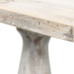 talent design, kestane eskitme masa, kare yemek masası, masif kestane masa, rustik kare masa, doğal ahşap masa, el yapımı masa, eskitme yüzeyli masa, bohem tarz masa, vintage ahşap masa, iç mekan yemek masası, modern rustik masa, kompakt ahşap masa, küçük alanlar için masa, dekoratif kare masa, sürdürülebilir mobilya tasarımı, oturma alanı için doğal masa