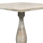talent design, kestane eskitme masa, kare yemek masası, masif kestane masa, rustik kare masa, doğal ahşap masa, el yapımı masa, eskitme yüzeyli masa, bohem tarz masa, vintage ahşap masa, iç mekan yemek masası, modern rustik masa, kompakt ahşap masa, küçük alanlar için masa, dekoratif kare masa, sürdürülebilir mobilya tasarımı, oturma alanı için doğal masa