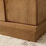 talent design, lunor şifonyer, masif meşe şifonyer, fırçalı meşe mobilya, kare form şifonyer, çekmeceli şifonyer, rustik ahşap şifonyer, modern country şifonyer, minimal tasarım şifonyer, doğal dokulu şifonyer, sade çizgili şifonyer, kompakt depolama ünitesi, iç mekan şık depolama çözümü, doğal ahşap komodin, meşe ağacı şifonyer, kare hatlı mobilya tasarımı, bohem tarz mobilya, fonksiyonel şifonyer modeli