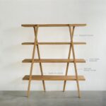 meşe kitaplık, raflı kitaplık, iskandinav kitaplık tasarımı, modern meşe raf, masif ahşap kitaplık, dekoratif kitaplık modeli, sade çizgili kitaplık, özel üretim kitaplık, özel ölçü raf sistemi, sipariş mobilya, ısmarlama kitaplık tasarımı, doğal ahşap mobilya, tasarım kitaplık, talent design kitaplık, çağdaş kitaplık modeli, fonksiyonel dekoratif raflar