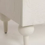 siyah çerçeveli yatak, krem döşemeli karyola, minimal tasarım yatak, top ayaklı yatak modeli, modern klasik yatak, ahşap çerçeveli karyola, iç mekan uyumlu yatak, sade şık yatak modeli, Talent Design karyola, Norra yatak tasarımı, zarif yatak başlığı, doğal malzemeli yatak, yatak odası dekorasyon önerisi, kompakt modern karyola, dekoratif yatak başlığı, masif ahşap karyola, koyu çerçeveli açık döşeme yatak, iç mimarlık yatak önerisi, skandinav esintili yatak, lüks modern yatak tasarımı