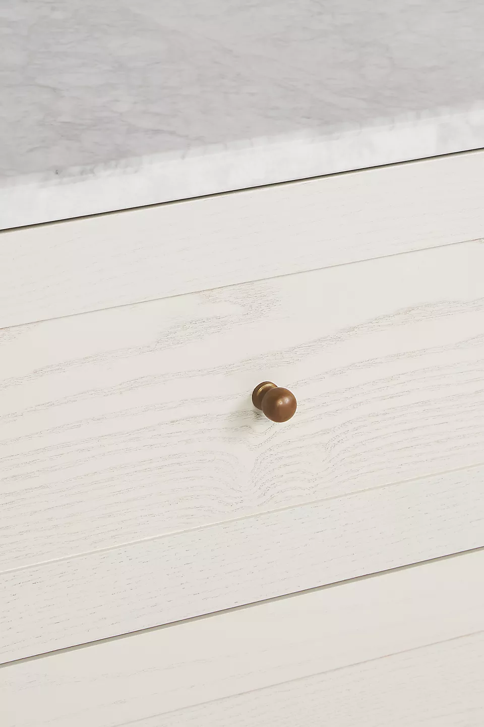 siyah çerçeveli yatak, krem döşemeli karyola, minimal tasarım yatak, top ayaklı yatak modeli, modern klasik yatak, ahşap çerçeveli karyola, iç mekan uyumlu yatak, sade şık yatak modeli, Talent Design karyola, Norra yatak tasarımı, zarif yatak başlığı, doğal malzemeli yatak, yatak odası dekorasyon önerisi, kompakt modern karyola, dekoratif yatak başlığı, masif ahşap karyola, koyu çerçeveli açık döşeme yatak, iç mimarlık yatak önerisi, skandinav esintili yatak, lüks modern yatak tasarımı