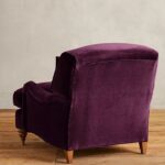 talent design, ipek kadife mor koltuk, torna ayaklı klasik tekli koltuk, İngiliz tarzı bohem koltuk, kıvrımlı kollu rahat oturumlu koltuk, gösterişli salon koltuğu tasarımı, vintage etkili döşemeli koltuk, yumuşak kadife döşemeli oturma koltuğu, zarif ve dekoratif koltuk modeli, iç mekan için lüks tekli koltuk, retro detaylı koltuk tasarımı, ahşap ayaklı geniş oturum koltuğu, klasik-modern harman koltuk önerisi