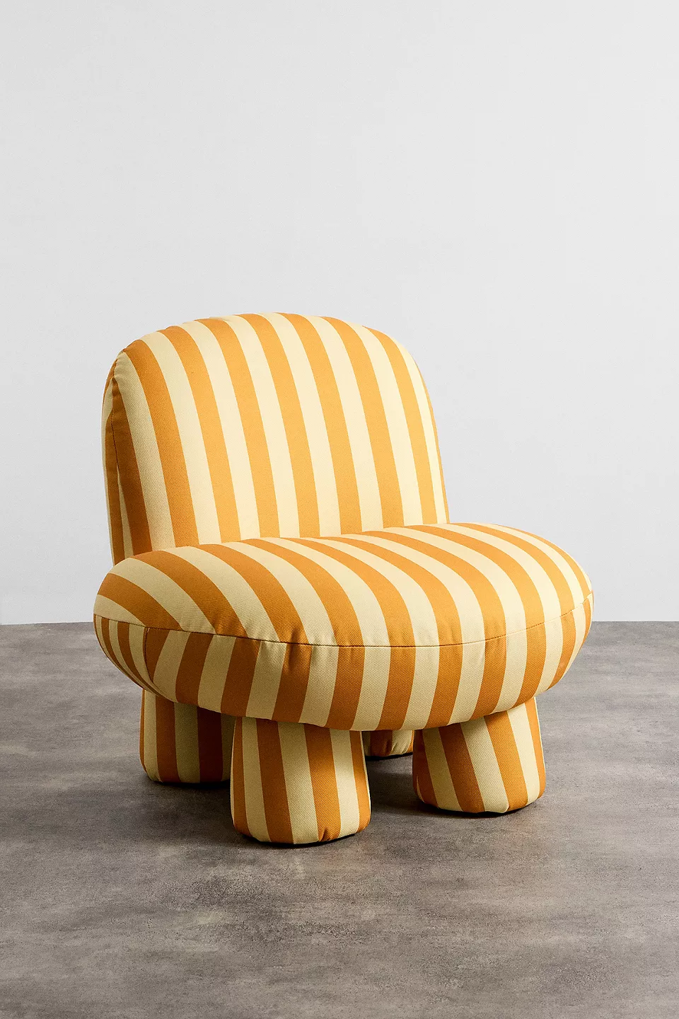 talent design, modern çizgili berjer koltuk, renkli desenli tekli koltuk, minimal tasarım salon koltuğu, yuvarlak hatlı iç mekan koltuğu, çağdaş çizgili döşemeli koltuk, konforlu ve tarz tekli oturum, dekoratif modern koltuk önerisi, genç ve dinamik koltuk stili, şık formda desenli koltuk modeli, renkli iç mekan uyumlu koltuk, kol destekli modern berjer alternatifi, çizgili kumaş döşeme trendi, eğlenceli ve modern çizgi estetiği koltuktalent design, modern çizgili berjer koltuk, renkli desenli tekli koltuk, minimal tasarım salon koltuğu, yuvarlak hatlı iç mekan koltuğu, çağdaş çizgili döşemeli koltuk, konforlu ve tarz tekli oturum, dekoratif modern koltuk önerisi, genç ve dinamik koltuk stili, şık formda desenli koltuk modeli, renkli iç mekan uyumlu koltuk, kol destekli modern berjer alternatifi, çizgili kumaş döşeme trendi, eğlenceli ve modern çizgi estetiği koltuk