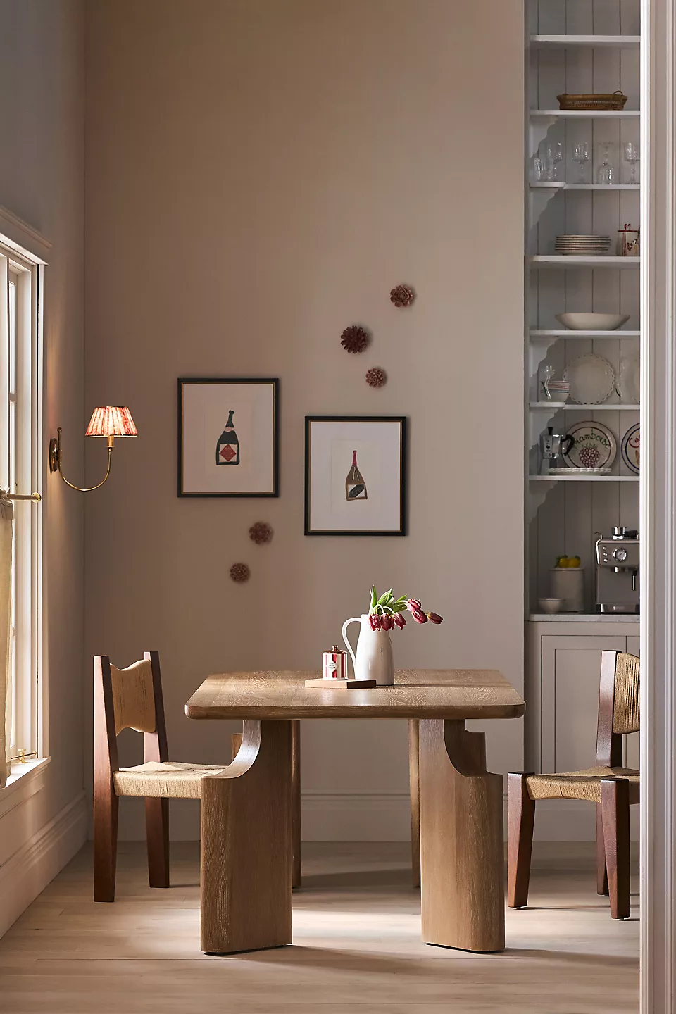 talent design, yona yemek masası, masif meşe masa, minimal ahşap masa, doğal meşe yemek masası, modern bohem masa, tasarım masa ayakları, özgün yemek masası, el işçiliği masif masa, yuvarlatılmış köşe masa, geniş aile masası, iç mekân ahşap masa, rustik modern masa, sade zarif masa, estetik yemek masası