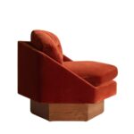 özel üretim koltuk, özel ölçü mobilya, sipariş mobilya, ısmarlama koltuk, bordo kadife koltuk, altıgen form koltuk, minimal tasarım koltuk, modern chic koltuk, lüks oturma koltuğu, retro velvet koltuk, el işçiliği kadife koltuk, salon için club koltuk, Soho Home koltuk, Soho House interior, Urban Outfitters home tarzı koltuk, Anthropologie home mobilya, Zara Home koltuk, geometrik tasarım koltuk, statement furniture