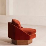 özel üretim koltuk, özel ölçü mobilya, sipariş mobilya, ısmarlama koltuk, bordo kadife koltuk, altıgen form koltuk, minimal tasarım koltuk, modern chic koltuk, lüks oturma koltuğu, retro velvet koltuk, el işçiliği kadife koltuk, salon için club koltuk, Soho Home koltuk, Soho House interior, Urban Outfitters home tarzı koltuk, Anthropologie home mobilya, Zara Home koltuk, geometrik tasarım koltuk, statement furniture