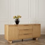 talent design, fenora büfe, meşe büfe, masif büfe, kapaklı büfe, çekmeceli büfe, minimal tasarım büfe, modern ahşap büfe, rustik büfe, country tarz büfe, coastal tarz büfe, yemek odası büfesi, şık depolama ünitesi, doğal ahşap büfe, el yapımı büfe, lüks tasarım büfe, modern rustik büfe, Lulu and Georgia tarzı büfe, Anthropologie tarzı büfe, Soho Home tarzı büfe, otel lobisi büfesi, butik otel mobilyası, iç mekan depolama çözümü, meşe masif mobilya, yüksek kaliteli büfe