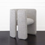 zel üretim koltuk, özel ölçü mobilya, sipariş mobilya, ısmarlama koltuk, modern desenli koltuk, geometrik desenli koltuk, minimal tasarım koltuk, lüks club koltuk, el işçiliği döşeme koltuk, statement furniture, retro modern koltuk, Soho Home koltuk, Soho House interior, Urban Outfitters home tarzı koltuk, Anthropologie home mobilya, Zara Home koltuk, sanatsal desenli koltuk, modern art mobilya